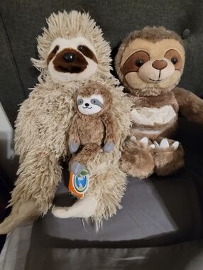 Slothes Bundle Of 3 Stuffed Animals EUC Warmies Cute Cuddly Fun Soft Plush